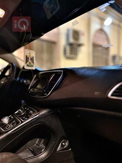 Chrysler 200